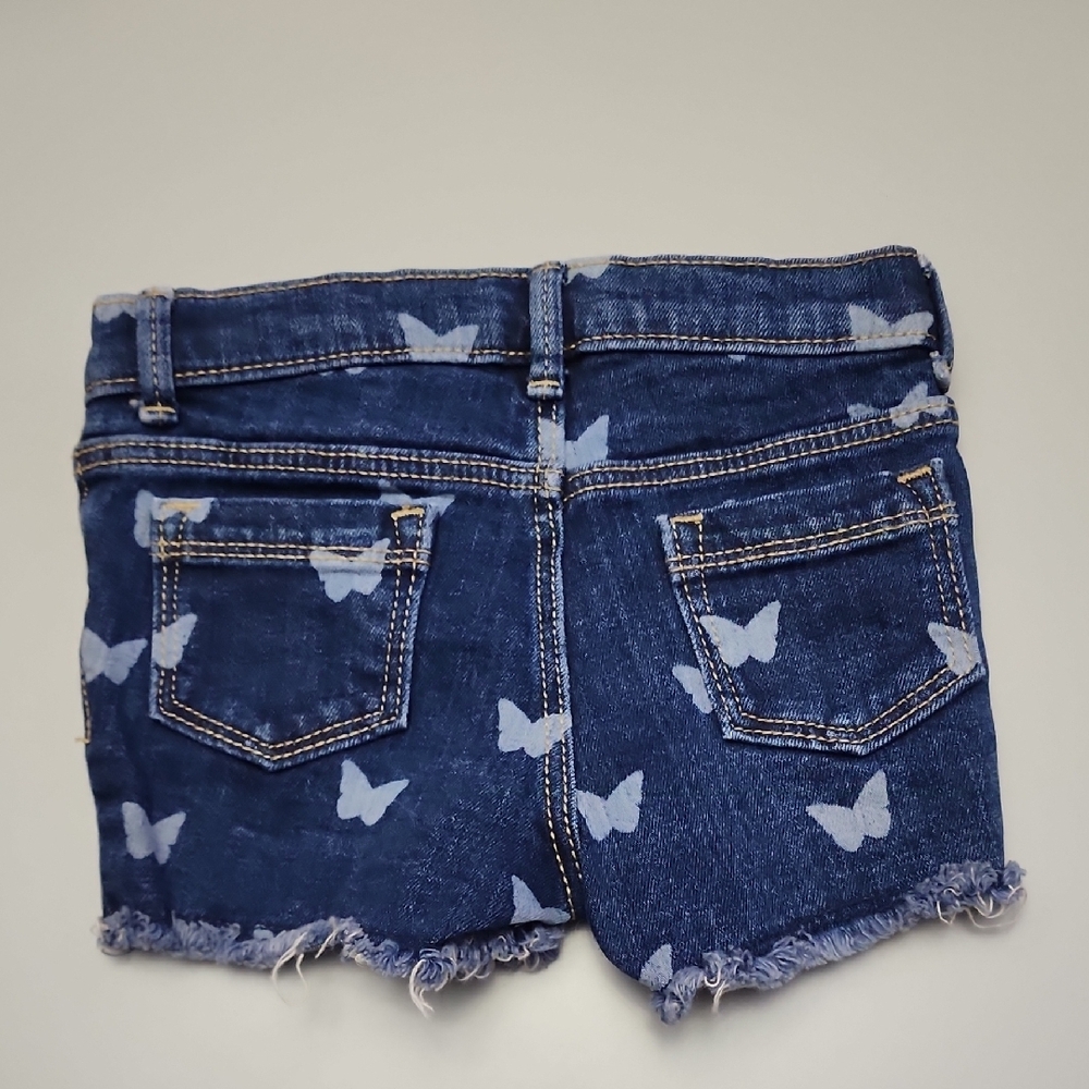 Old Navy Kids Jeans and Shorts with Star and Butterfly Designs - Picture 8 of 8